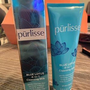 Purlisse  Blue Lotus 4-in1 Cleansing Milk